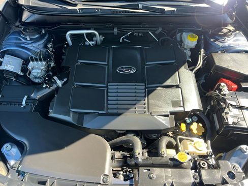 Used 2018 Subaru Outback 3.6R Limited image 37