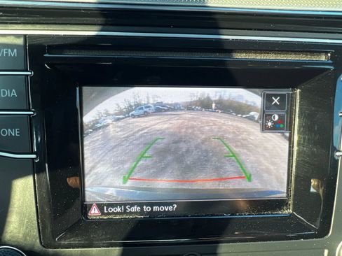 Used 2016 Volkswagen Passat 1.8T S FWD image 15