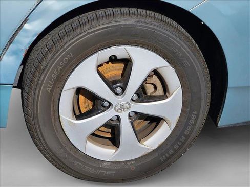 Used 2014 Toyota Prius Three FWD image 7