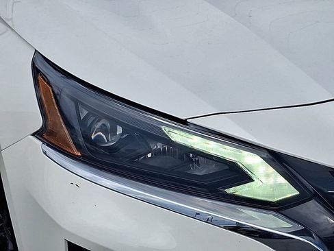Used 2025 Nissan Altima 2.5 SV w/ SV Special Edition Package FWD image 10