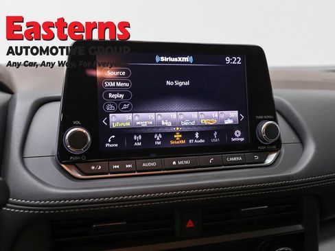 Used 2023 Nissan Rogue SV AWD/4WD image 18