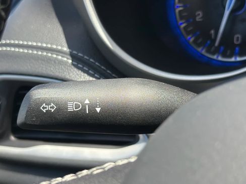New 2027 Chrysler Pacifica Select FWD image 24