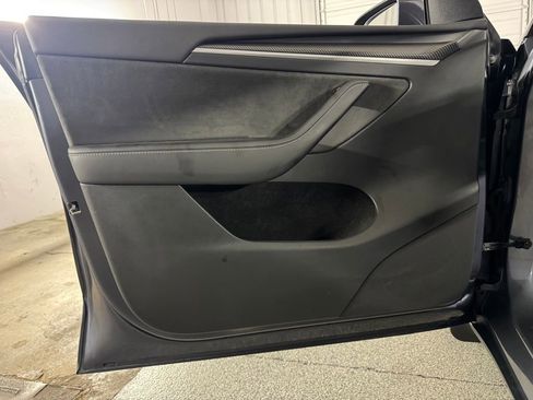 Used 2023 Tesla Model Y Performance image 38