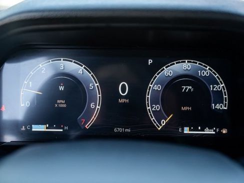 Used 2025 Jeep Grand Cherokee Altitude AWD/4WD image 16
