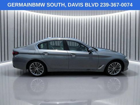 Certified 2023 BMW 530i w/ Luxury Seating Package RWD image 4