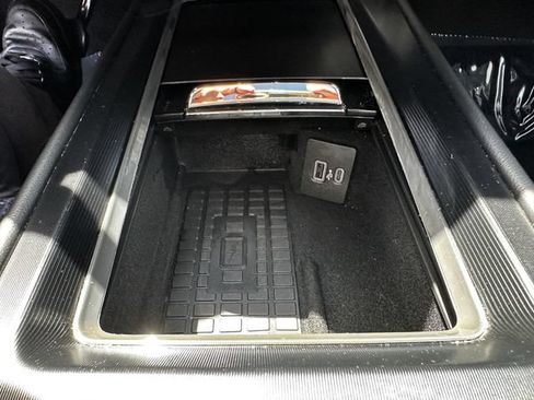 Certified 2024 Lincoln Corsair AWD w/ Equipment Group 101A image 25