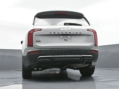 Used 2022 Kia Telluride SX w/ SX Prestige Package image 33