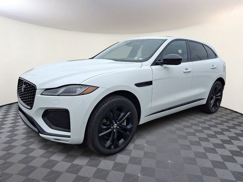 Used 2026 Jaguar F-PACE R-Dynamic S image 3