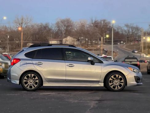 Used 2012 Subaru Impreza 2.0i Sport Premium image 8