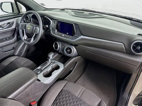 Used 2021 Chevrolet Blazer LT image 28