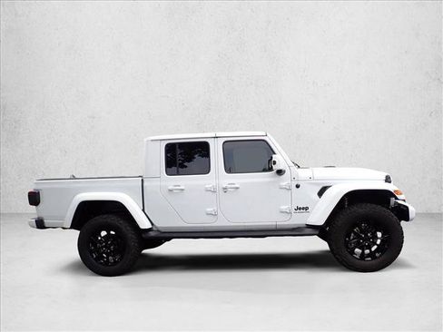 Used 2021 Jeep Gladiator Overland AWD/4WD image 5