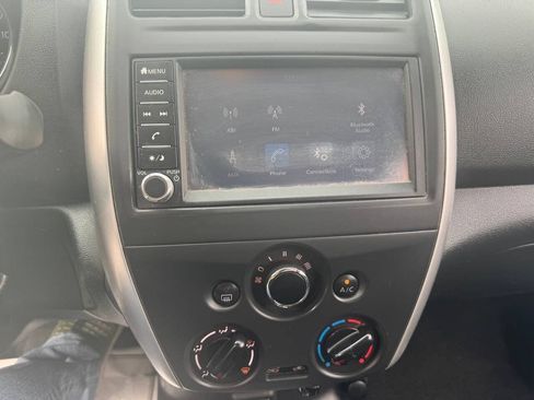 Used 2018 Nissan Versa SV FWD image 14