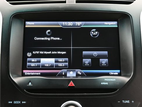 Used 2015 Ford Explorer XLT w/ Equipment Group 202A FWD image 29