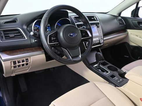 Used 2018 Subaru Outback 2.5i Limited w/ Popular Package #2 AWD/4WD image 11
