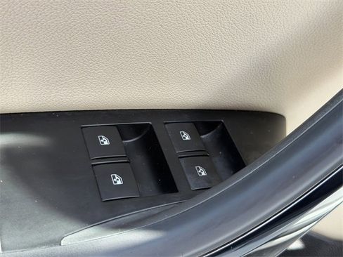 Used 2017 Buick Cascada Premium image 15