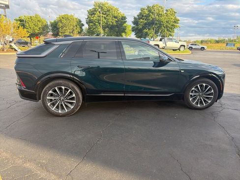 Used 2024 Cadillac Lyriq Sport AWD/4WD image 5