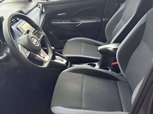Used 2024 Nissan Versa SV FWD image 10
