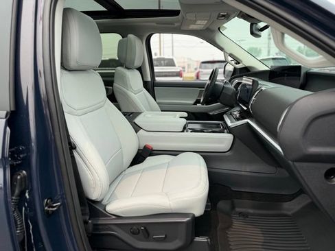 New 2027 Ford Expedition Platinum AWD/4WD image 21