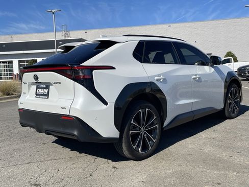 Used 2024 Toyota bZ4X Limited image 8