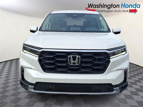 New 2025 Honda Pilot EX-L image 2