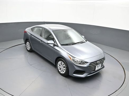 Used 2019 Hyundai Accent SE FWD image 37