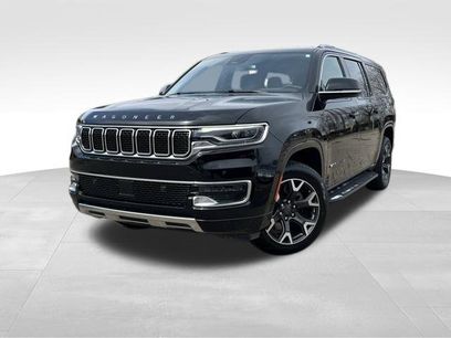 Used 2023 Jeep Wagoneer L Series III w/ Preferred Equipment Group