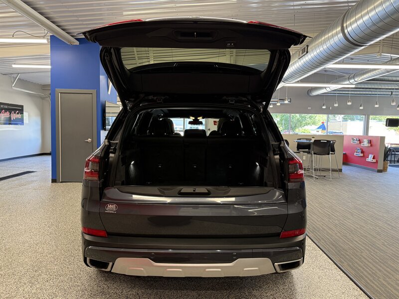 Used 2019 BMW X5 xDrive40i w/ Convenience Package AWD/4WD image 25