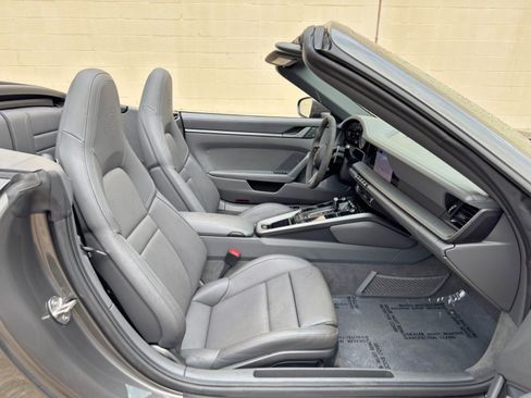 Used 2024 Porsche 911 Carrera w/ Premium Package RWD image 14