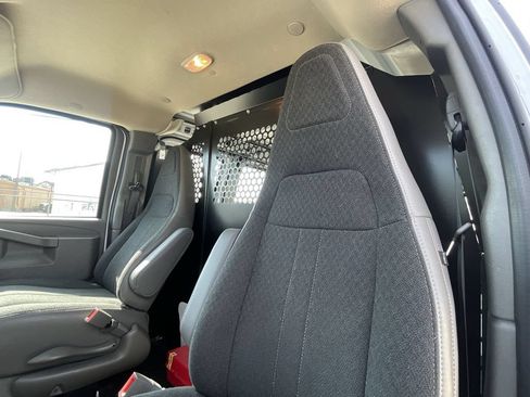 Used 2024 Chevrolet Express 2500 w/ Driver Convenience Package RWD image 17