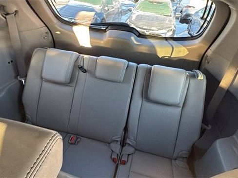 Used 2017 Toyota Highlander XLE image 26