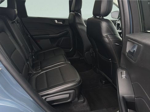 Used 2025 Ford Escape Platinum image 26