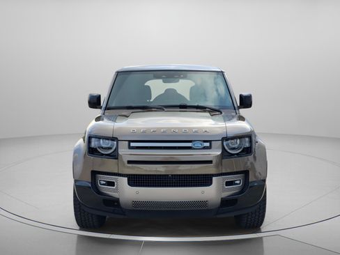 New 2025 Land Rover Defender 110 X-Dynamic SE AWD/4WD image 4