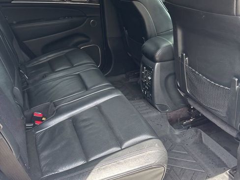 Used 2018 Jeep Grand Cherokee Overland w/ Interior Metal Package AWD/4WD image 22
