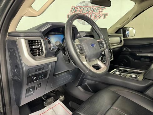 Used 2022 Ford Expedition Max XLT AWD/4WD image 10