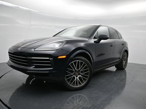 Certified 2023 Porsche Cayenne AWD/4WD image 1