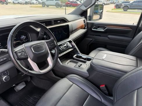 Used 2025 GMC Sierra 2500 Denali w/ Denali Reserve Package AWD/4WD image 13