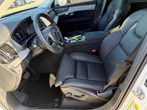 New 2026 Volvo XC90 B6 Ultra w/ Protection Package Premier AWD/4WD image 17