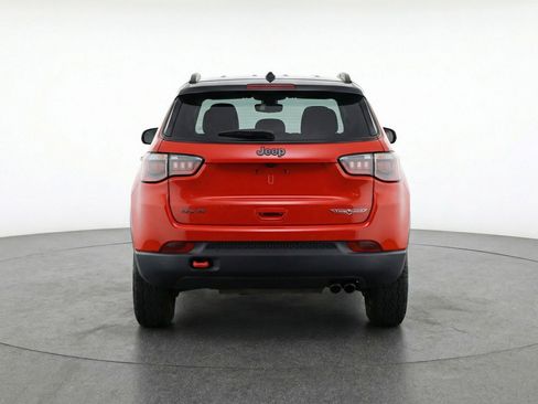 Used 2025 Jeep Compass Trailhawk image 7