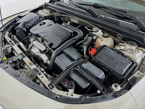 Used 2023 Chevrolet Malibu LT image 27