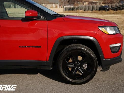 Used 2020 Jeep Compass Latitude image 13