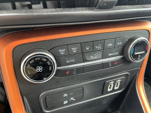 Certified 2018 Ford EcoSport SES AWD/4WD image 13