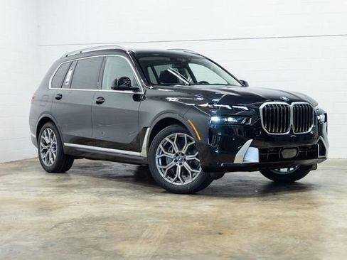 Used 2026 BMW X7 xDrive40i AWD/4WD image 4