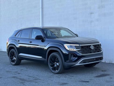 New 2026 Volkswagen Atlas Cross Sport SE image 8