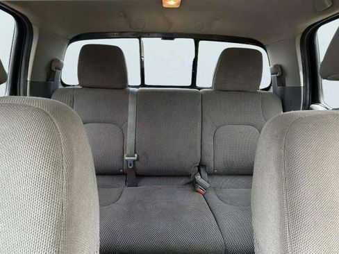 Used 2017 Nissan Frontier SV image 13