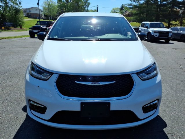 Used 2024 Chrysler Pacifica Limited FWD image 20