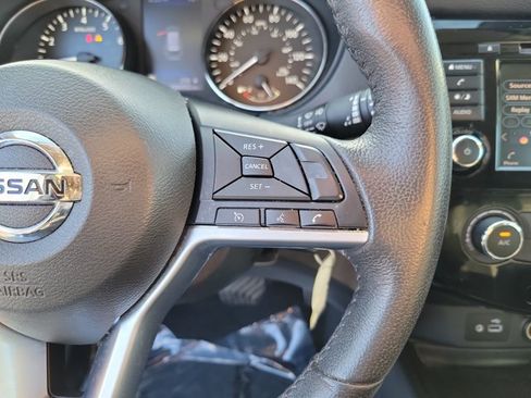 Used 2019 Nissan Rogue S w/ Special Edition Package FWD image 23