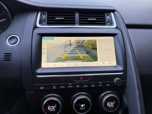 Used 2018 Jaguar E-PACE S image 29