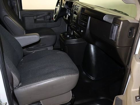 Used 2024 GMC Savana 2500 w/ Driver Convenience Package RWD image 28