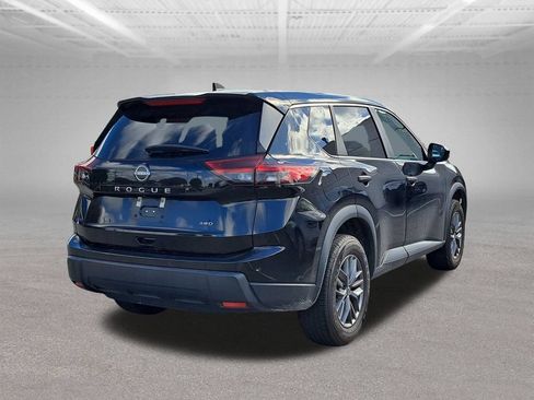 Used 2024 Nissan Rogue S AWD/4WD image 5