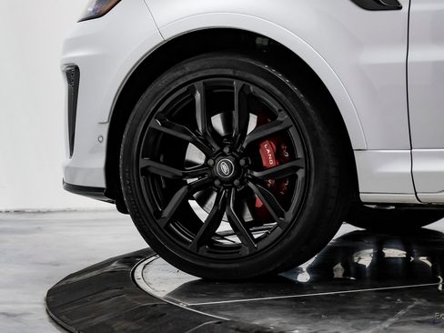 Used 2020 Land Rover Range Rover Sport SVR image 97